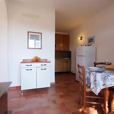 Sud Est Apart Otel Porto Azzurro