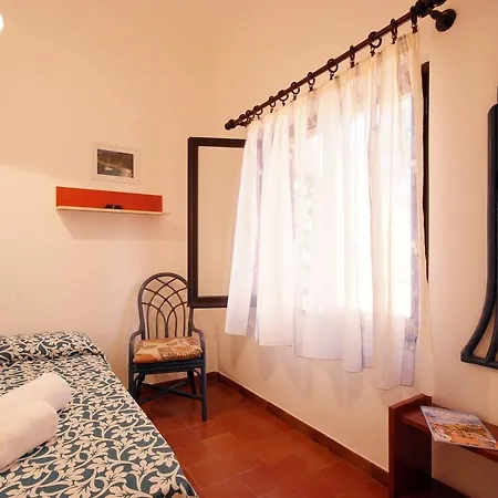 Sud Est Apart Otel Porto Azzurro
